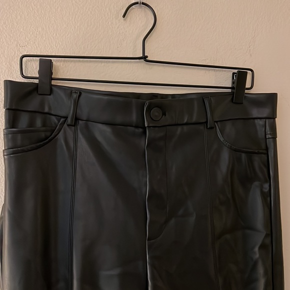 Zara Black Faux Leather High Rise Ankle Zip Leggings - Picture 3 of 10